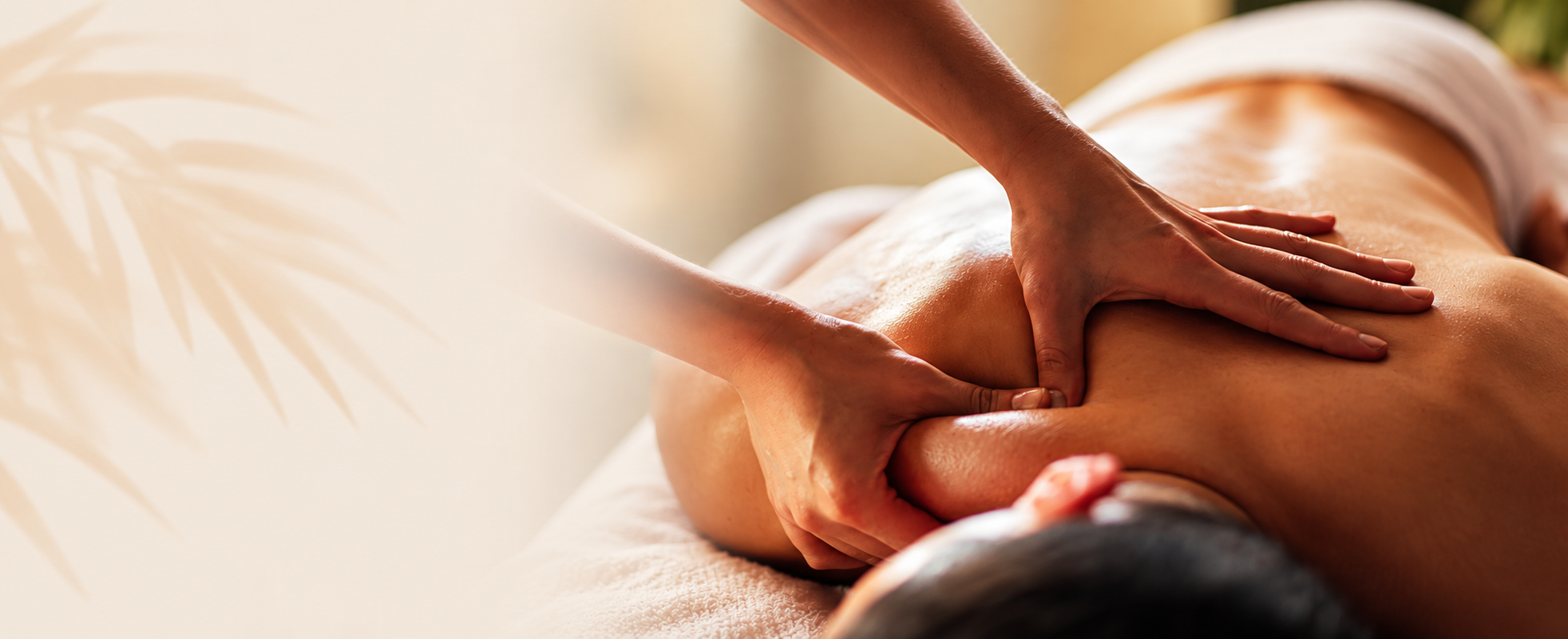 Sessão de shiatsu e massagem na Harmozen em Botafogo