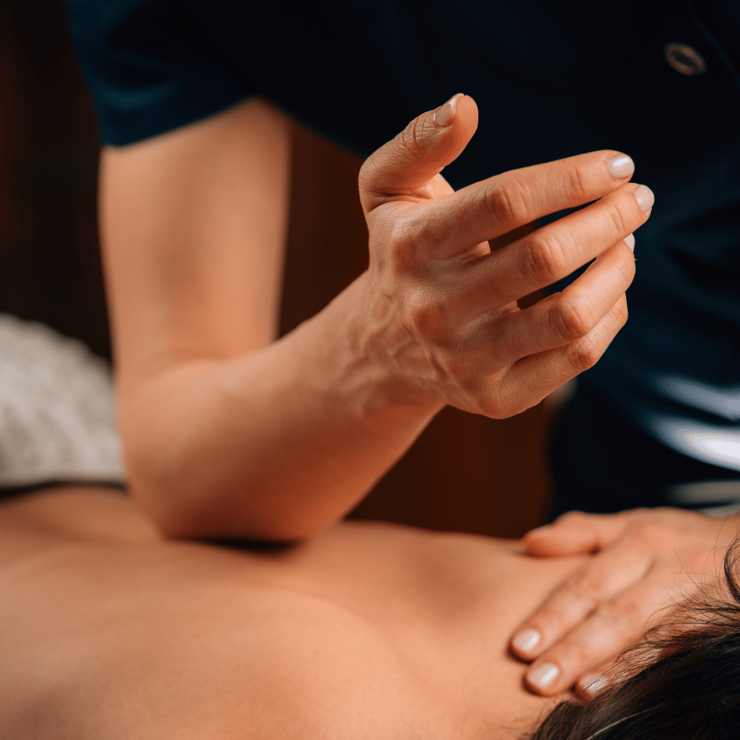 Massagem terapêutica na Harmozen